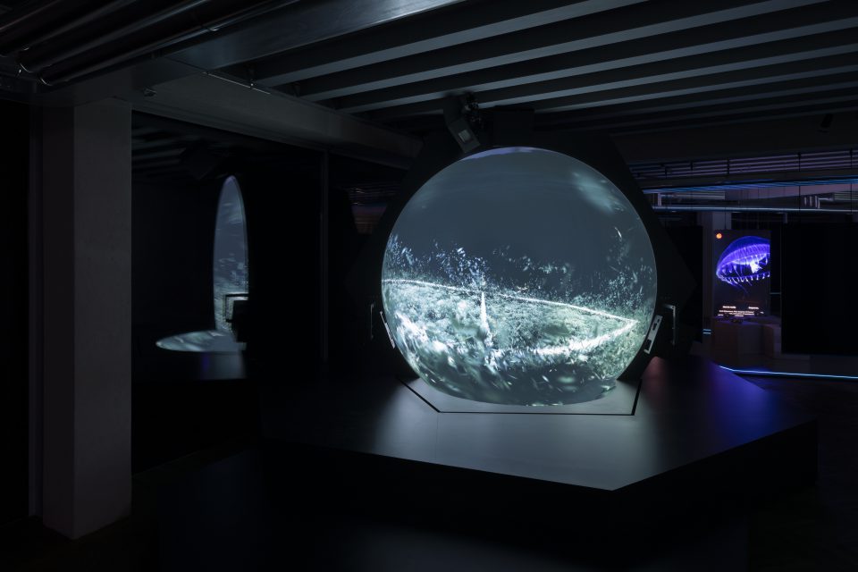 “The Island” di Hito Steyerl, Osservatorio Fondazione Prada, Milano. Foto Andrea Rossetti, Courtesy Fondazione Prada